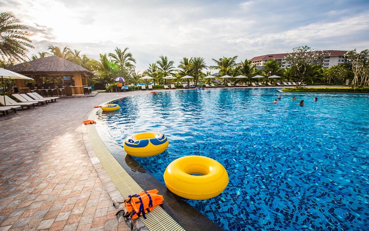 phu quoc united center