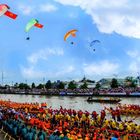 Ghe Ngo Boat Race