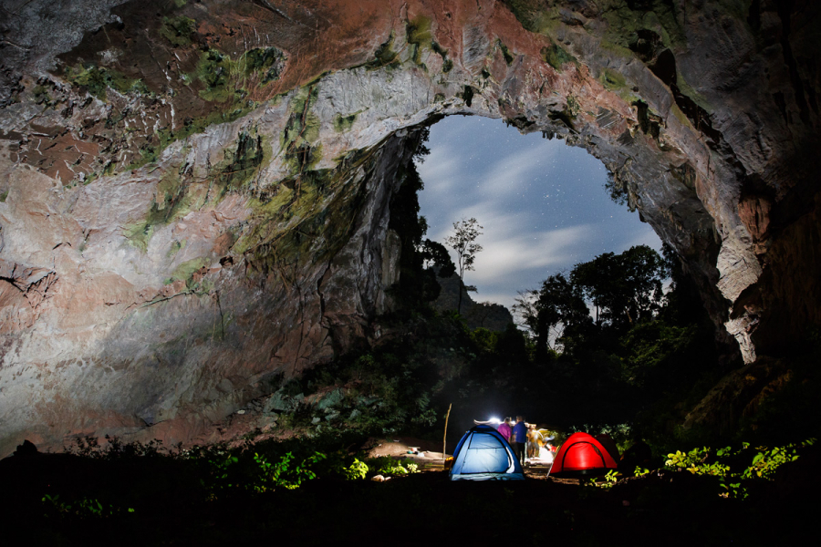 Setting up camp near the entrance of Hang Pigmy 