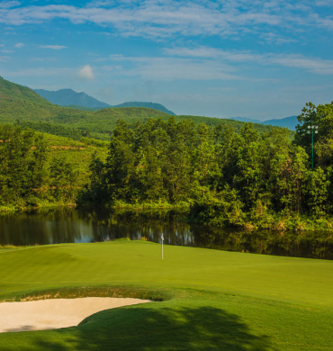 5 designer golf courses to play in Vietnam