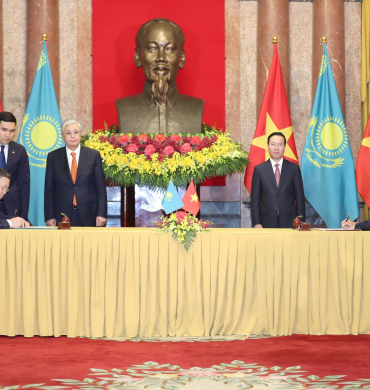 Vietnam and Kazakhstan sign Agreement on visa exemption updated