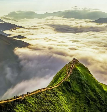 Ta Xua - A staircase to thousand clouds