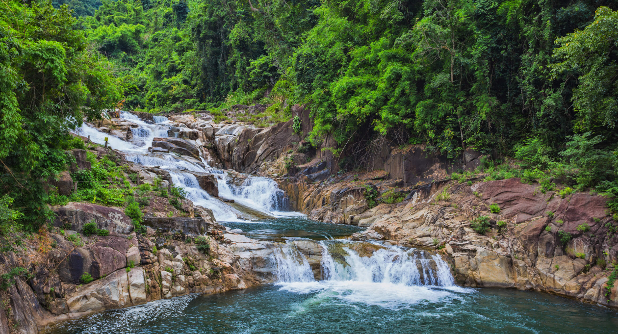 The secret waterfalls and springs around Nha Trang