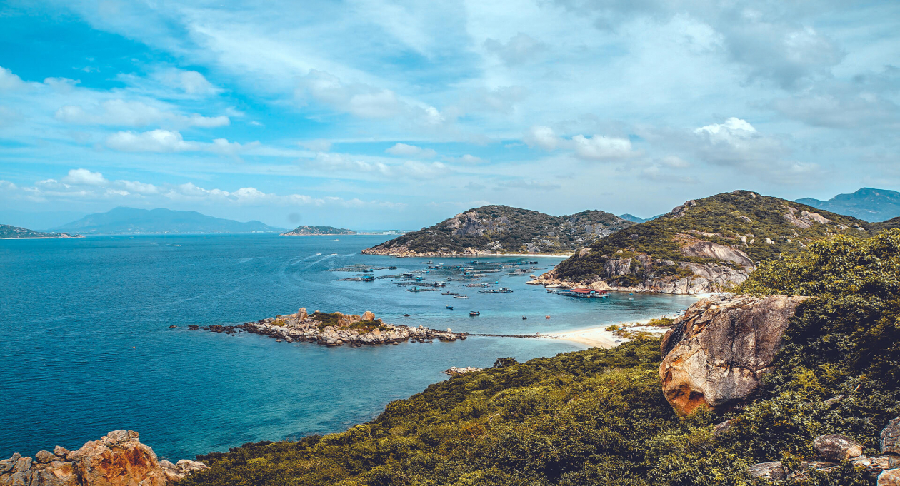 Khanh Hoa: Oodles of Islands