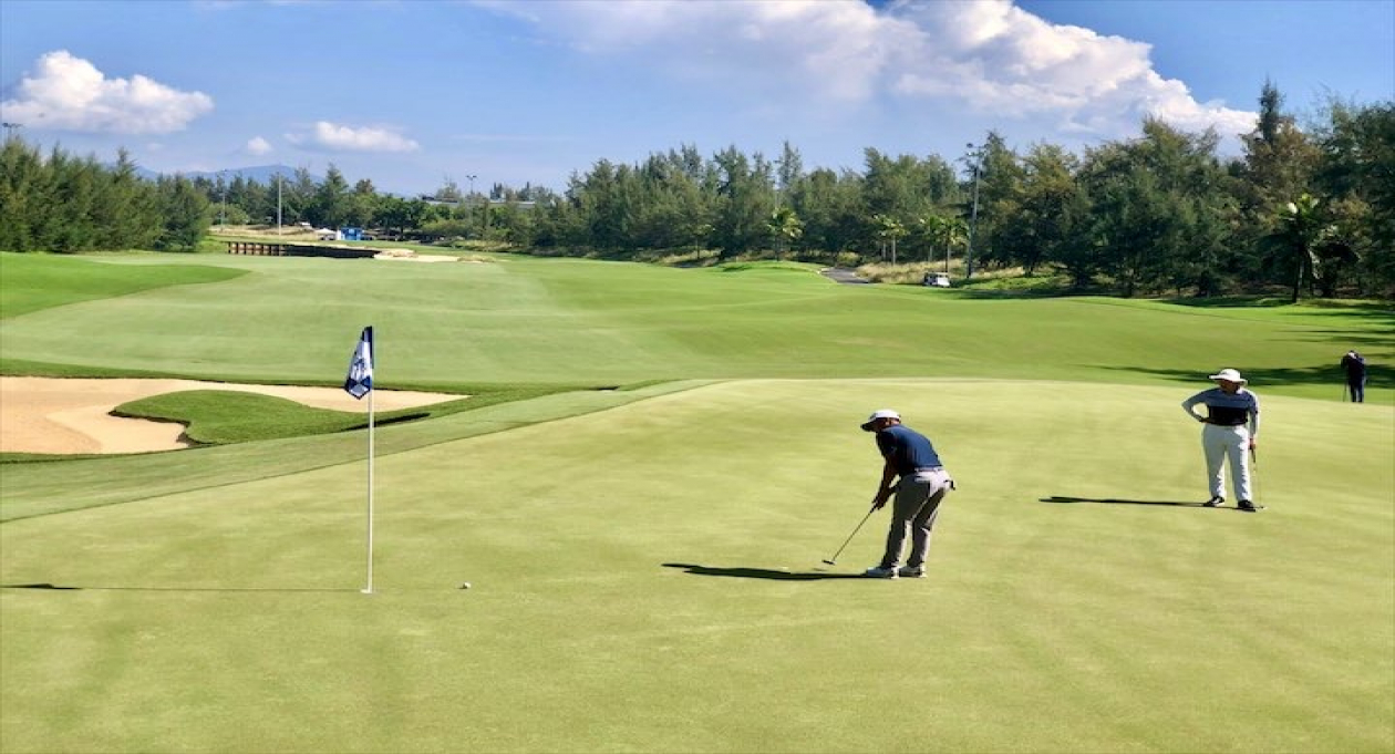 Swings a round at the BRG Open Golf Championship Da Nang 2023