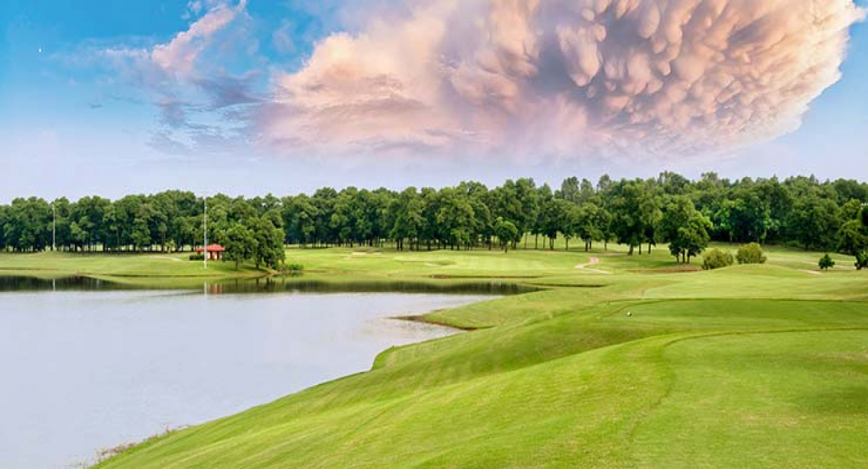 Hanoi claims as World’s Best Golf City Destination 2023