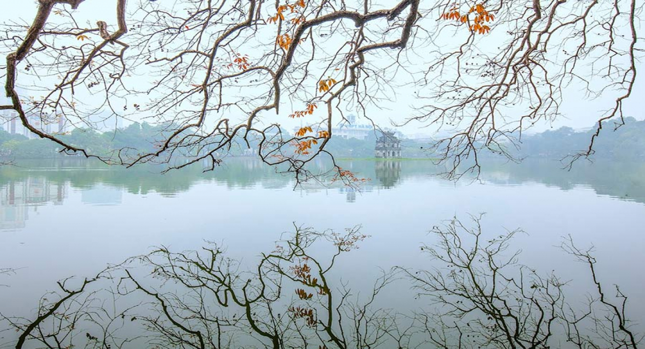 A Tour of Hanoi: Exploring Its Charm, Street Food, and Historical Traces