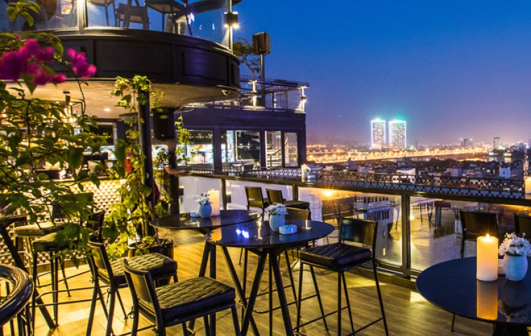 7 stunning rooftop bars in Vietnam